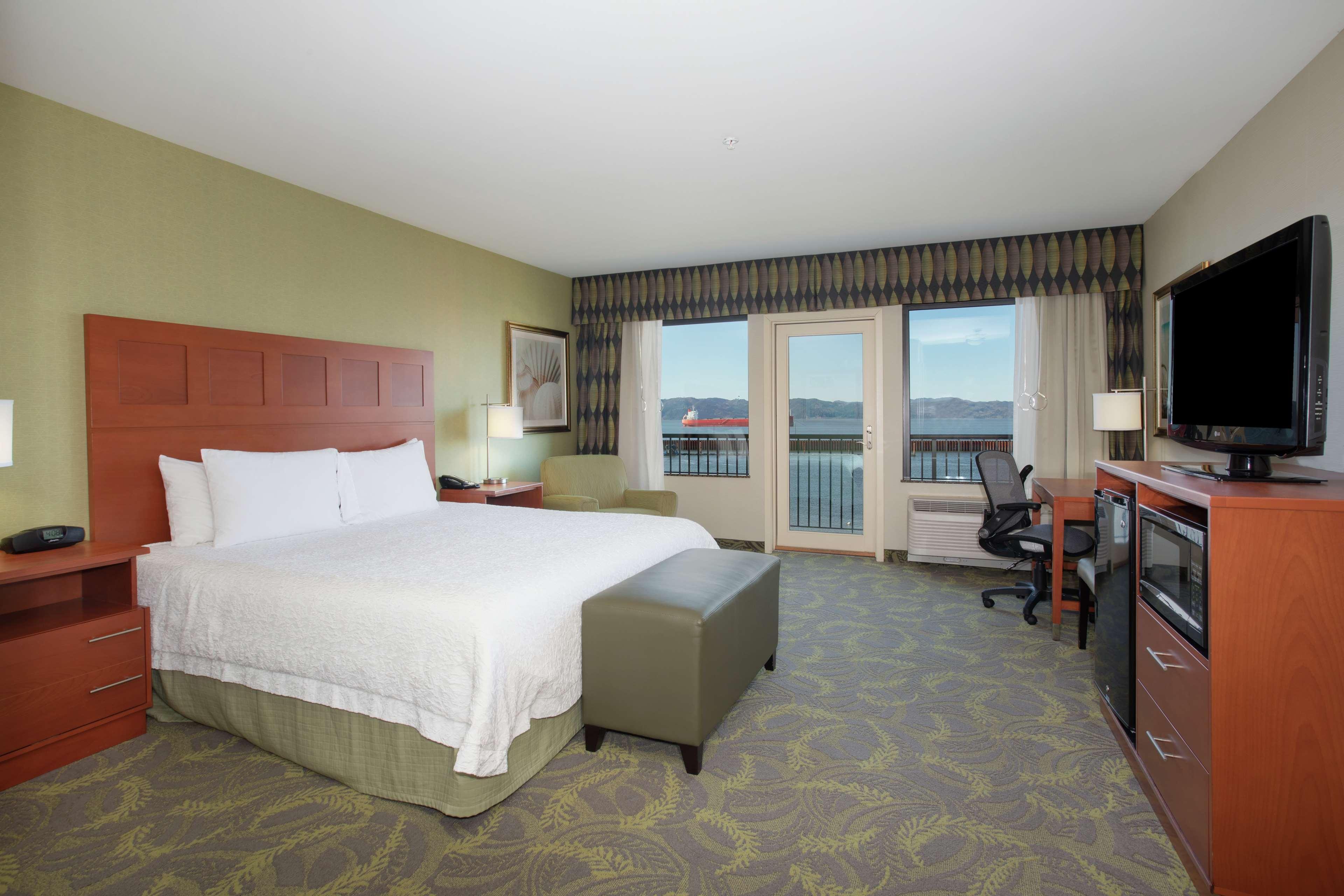 Hampton Inn & Suites Astoria Exterior foto