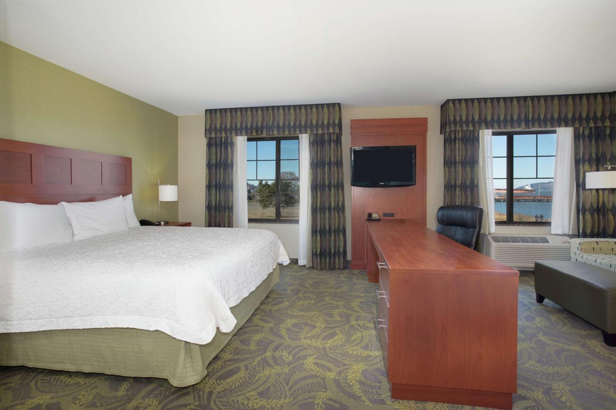 Hampton Inn & Suites Astoria Exterior foto